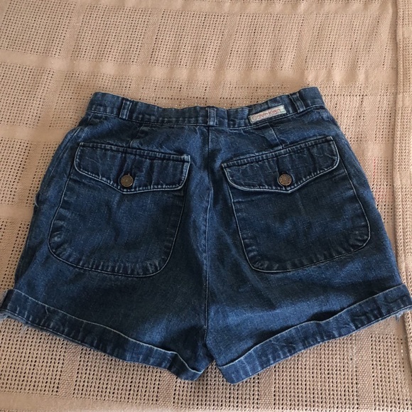 Vintage 1980’s Calvin Klein shorts - Picture 2 of 5